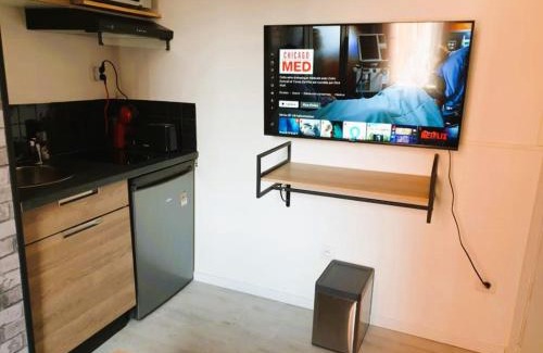 Sainte-Anne - Faubourg Noyon Apartamento | STUDIO LE PETIT ATELIER - PROCHE GARE - WiFi
