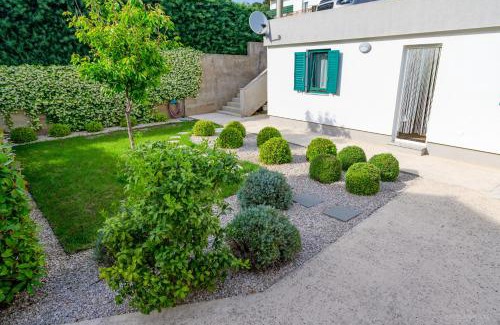 Cove Murtar Apartamento | Studio Leon & rent a quad