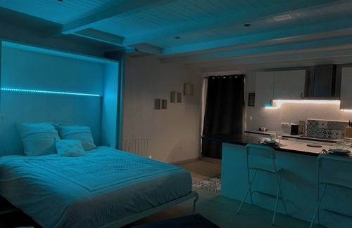 Giez Apartamento | Studio located in giez, haute savoie. enjoy life between mountains and lake.
