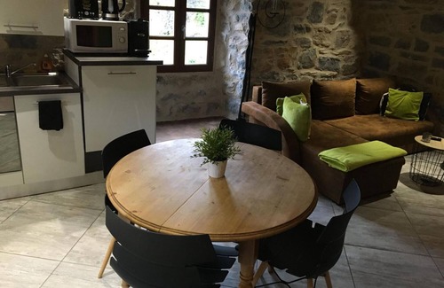 Mostuejouls Apartamento | Estudio 'Loft Cocoon' con vistas a la montaña, Wi-Fi y aire acondicionado