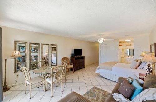 El Centro Beach Casa | Studio - Lullwater 299 bottom floor No Elevator!