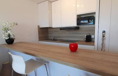 Port-la-Nouvelle Apartamento | Studio, Lumineux et Doux Face à la Mer. Wifi et Parking Privé