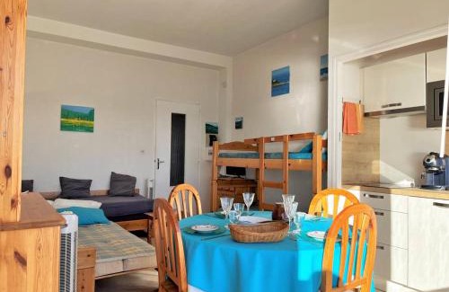 Cavaliere Beach Apartamento | Studio lumineux 4 couchages près de la plage avec options linge et Wifi - FR-1-251-433