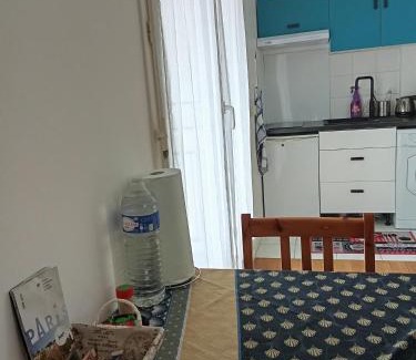 Faubourg de l'Arche Apartamento | Studio Lumineux