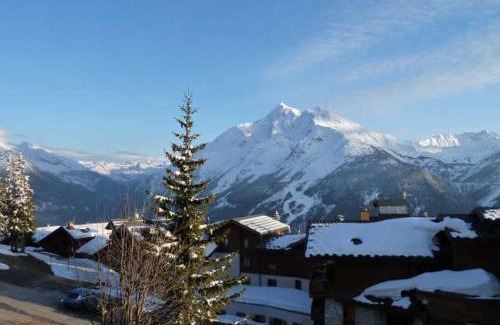 La Rosiere Apartamento | Studio lumineux près des pistes avec balcon, WiFi gratuit, et accès facile aux commerces - FR-1-275-155