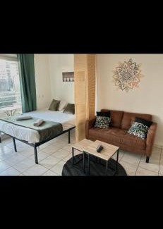 Chelles Apartamento | Studio lumineux sans vis a vis avec balcon privé