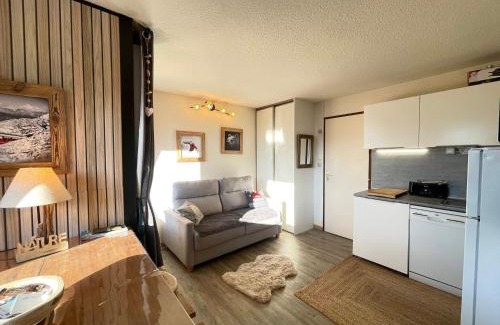 Notre-Dame-de-Bellecombe Apartamento | Studio moderne proche commodités avec parking privatif - FR-1-505-222