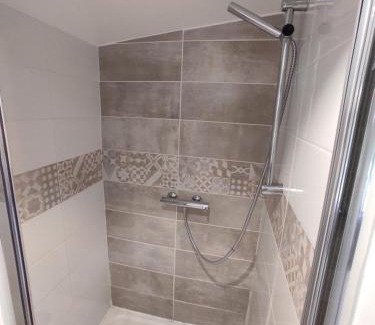 Merignac Apartamento | Studio Marjorie Indep. dans maison particulière