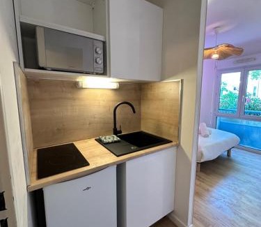 Ecusson Apartamento | Studio MBS 2- Cosy, Tramway, Wifi, Parking, Equipé