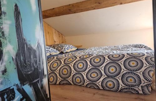 Lons-le-Saunier Apartamento | Studio meublé proche conseil départemental du Jura