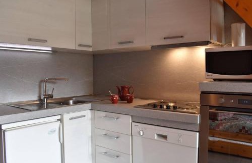 Meribel Centre Apartamento | Studio mezzanine 5 pers avec balcon sud, cœur Méribel, proche pistes et commerces - FR-1-180-304