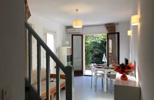 Boulouris-sur-Mer Apartamento | Studio Mezzanine avec Jardin Privatif, Parking et Clim - Saint-Raphaël - FR-1-226A-81