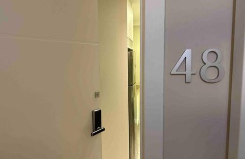 Bigorrilho Apartamento | Studio Moderno com sacada Ap 48 Soho Life