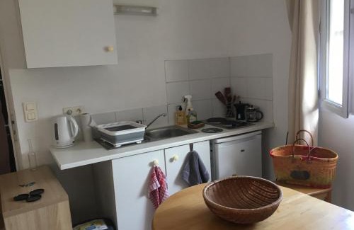 Nimes City Centre Apartamento | Studio Nîmes centre - clim mobile