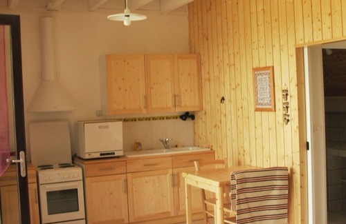 Nebouzat Apartamento | Cerca de Vulcania en el corazón de los volcanes de Auvernia.