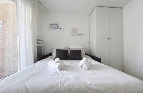 La Madeleine Apartamento | Studio Neuf avec Terrasse et Aperçu Mer