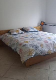 Allegre Les Fumades Apartamento | studio neuf climatisé