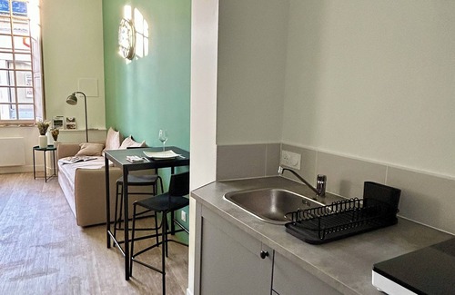 Beaufort-en-Anjou Apartamento | Studio on one level, renovated & bright, Beaufort-en-Anjou, near the Loire river