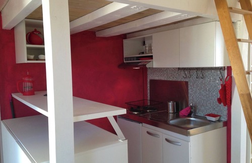 Aiguelongue Apartamento | Studio on second floor of a villa, residential area, near streetcar and park