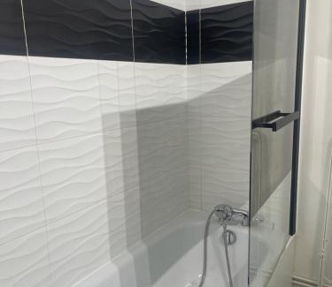 Neuilly-sur-Marne Apartamento | Studio Paisible proche de Paris et Disneyland