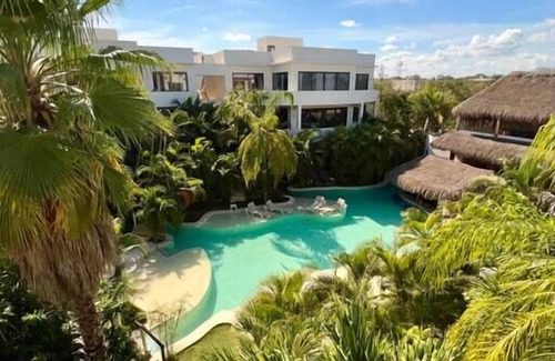 Francisco Uh May Casa | A completar