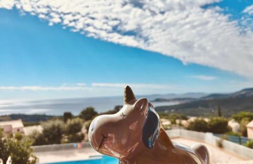La Croix-Valmer Apartamento | STUDIO POOL HOUSE MDT 2 ETOILES VUE MER PANORAMIQUE AMAZING SEA VIEW WIFI LINGE LINEN INCLUT AIRCONDITIOn