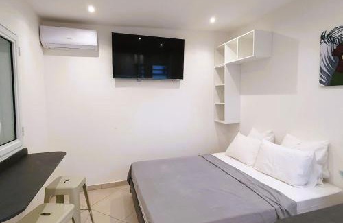 Saint-Denis Apartamento | Studio pour 2 personnes proche de l'hôpital et du jardin de l'état