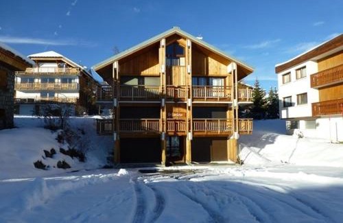 Jeux Apartamento | Studio pour 4 à L'Alpe d'Huez - Proche pistes et commerces, terrasse sud, TV, casier à skis - FR-1-405-218
