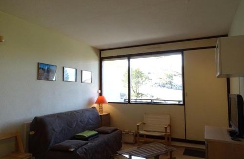 Arette Apartamento | Studio pour 4 pers. à proximité des pistes avec balcon et parking - FR-1-602-55