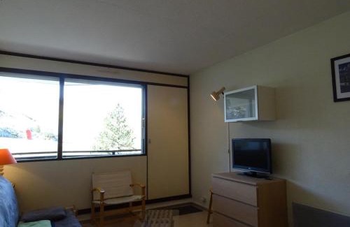 Arette Apartamento | Studio pour 4 pers. à proximité des pistes avec balcon et parking - FR-1-602-55