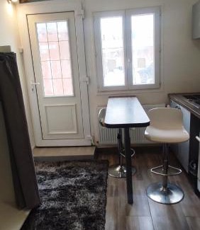 La Courneuve Apartamento | Studio Pour Une deux Personnes