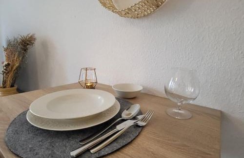 Deizisau Apartamento | Studio-Priv.Parkplatz-Balkon-Wlan-Netflix-SmartTV