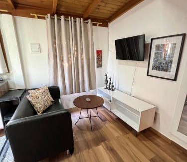 Rio Vermelho Sul Casa | Studio privativo com trilha até a praia