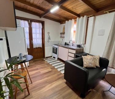 Rio Vermelho Sul Casa | Studio privativo com trilha até a praia