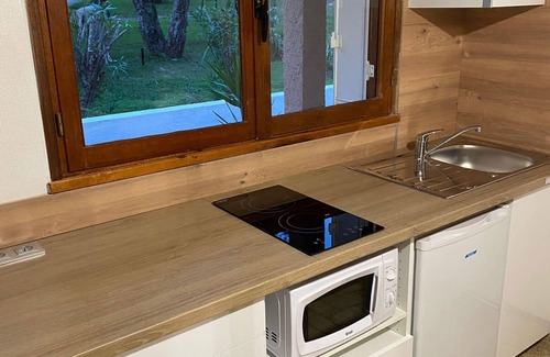 Santa-Maria-Poggio Apartamento | Studio Proche Mer/montagne, Lieu Calme et Convivial