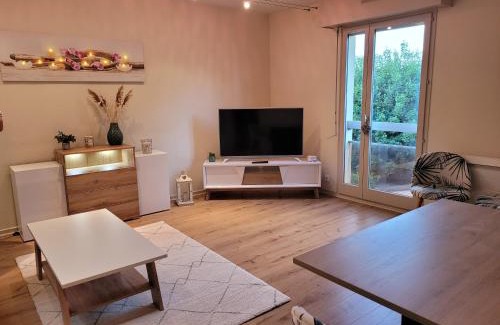 Gray Apartamento | Studio récent résidence Charles Quint