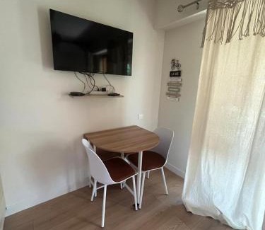 Cap-d'Antibes Apartamento | Studio rénové à 100 mètres de la plage