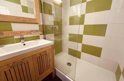 Vallandry Apartamento | Studio rénové de 26 m² pour 4 pers avec balcon, accès pistes, animaux admis - Vallandry - FR-1-757-116