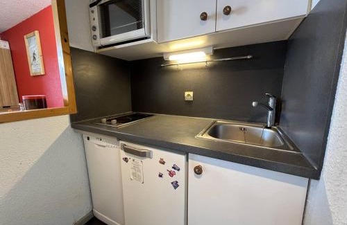 Vallandry Apartamento | Studio rénové de 26 m² pour 4 pers avec balcon, accès pistes, animaux admis - Vallandry - FR-1-757-116