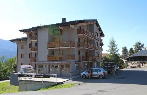Les Carroz-d'Araches Apartamento | Studio rénové cosy, 4 pers, au pied des pistes, balcon ouest, proche commerces, parking inclus - FR-1-572-66