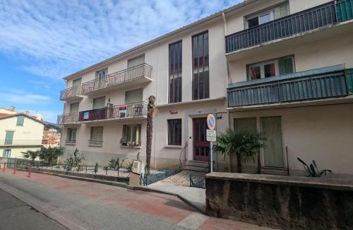 Amelie-les-Bains-Palalda Apartamento | Studio Rue Castellane pour Cure ou Tourisme Vert à 2 min des Thermes