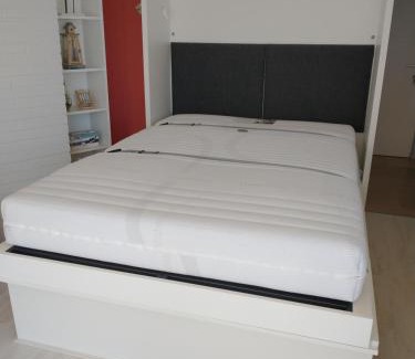 Raversijde Apartamento | Studio Raversijde with Sea View