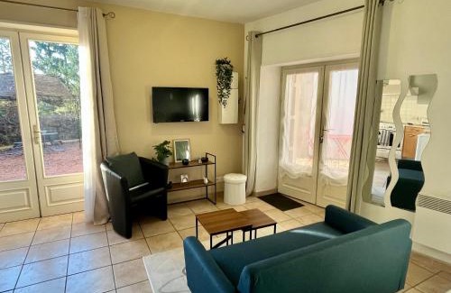 Neris-les-Bains Apartamento | Studio Revy 1 - Centre ville