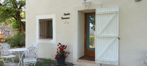 Carnoules Apartamento | Studio Romance