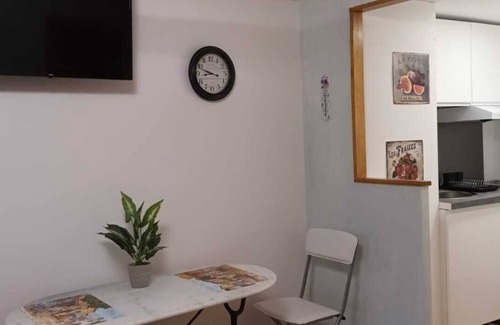 Carnoules Apartamento | Studio Romance