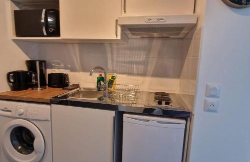 Epinay-sur-Seine Apartamento | Studio S3 au pied du Tram et 5 min RERC