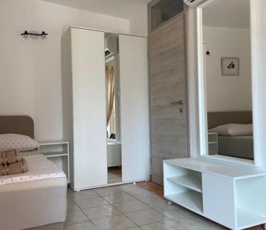 Milcetici Apartamento | Studio SIMONETA