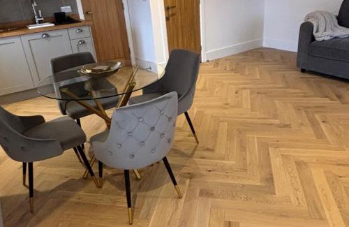 Tenterden Apartamento | Studio - Sleeps up to 4 & Free Parking