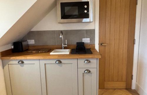 Tenterden Apartamento | Studio - Sleeps up to 4 & Free Parking