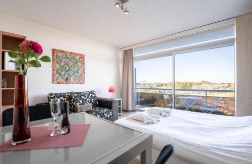 Bredene Apartamento | Studio Studio 62-705 by Interhome